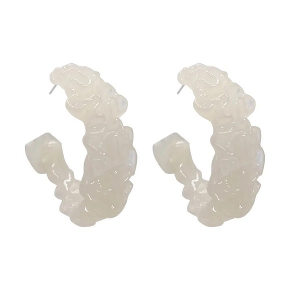 Frost Bloom: Milky White C-Sculpt Elegance - Picture 3 of 7